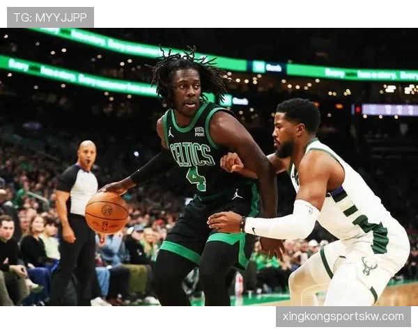 拉塞尔防守统治力重塑凯尔特人禁区生态