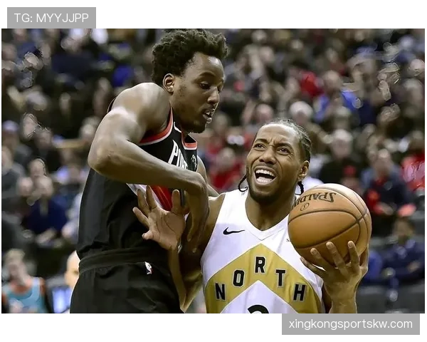 拉沙德·刘易斯无球跑动提升得分爆发，助力球队关键时刻拉开差距