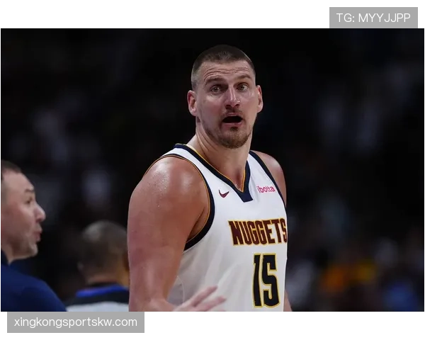 杰克逊挡拆制造错位压制约基奇，较上季三分上升