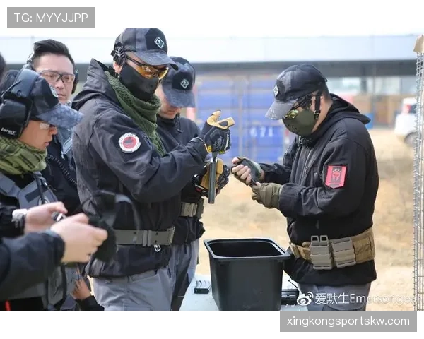 装备检查规则:哪些穿戴会被判违规?裁判赛前如何执行? 装备检查规则:哪些穿戴会被判违规?裁判赛前如何执行?